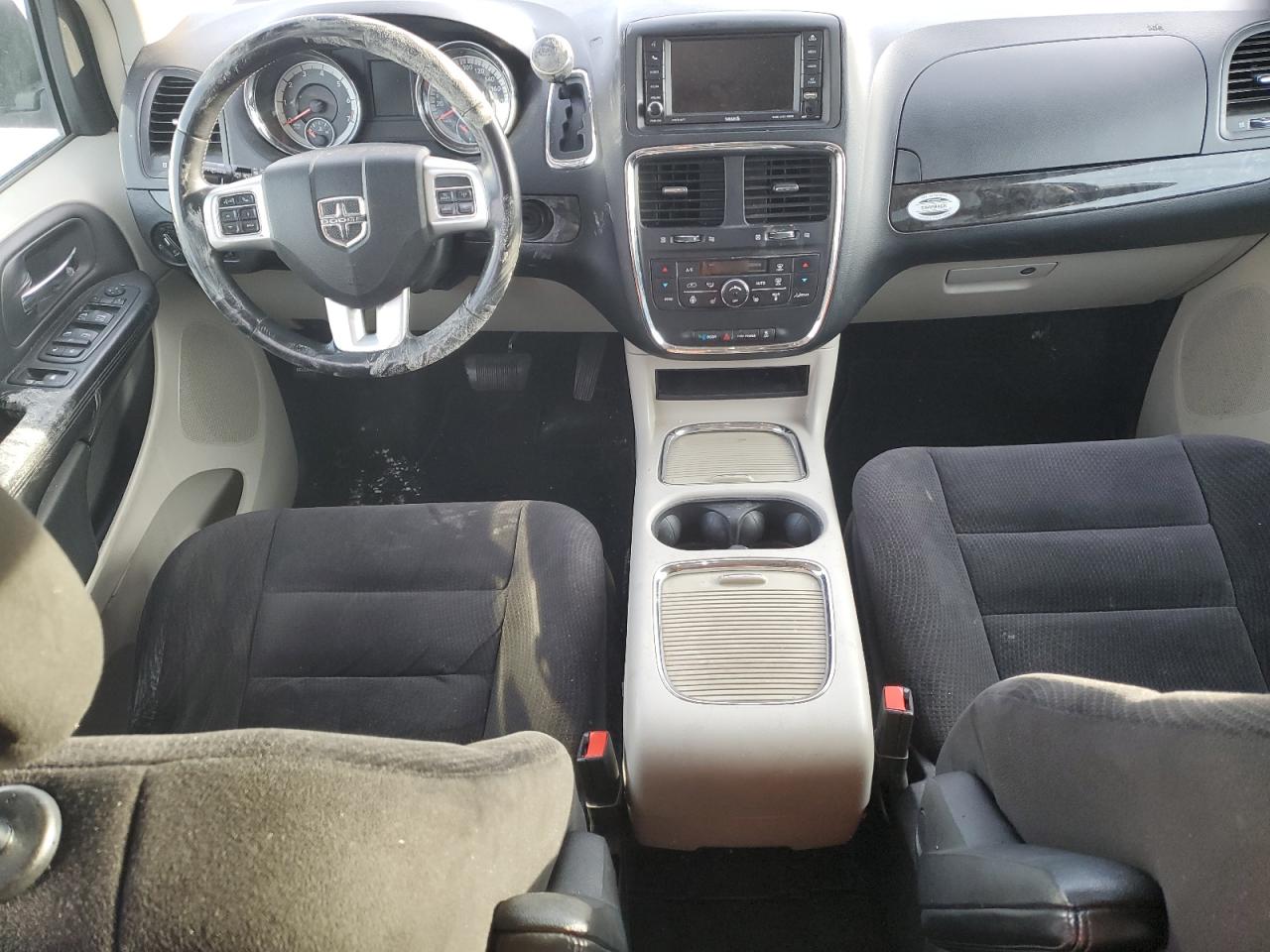 2014 Dodge Caravan - Image 8