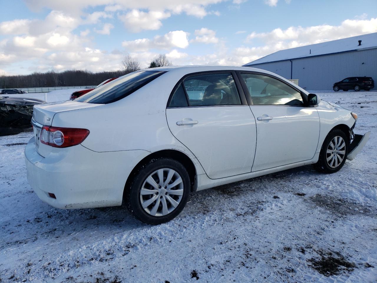 VIN 5YFBU4EE9DP224288 2013 TOYOTA COROLLA no.3