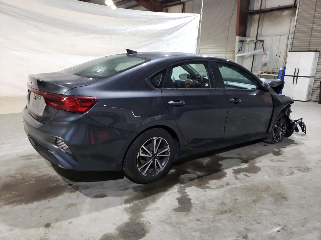 2023 Kia Forte - Image 3