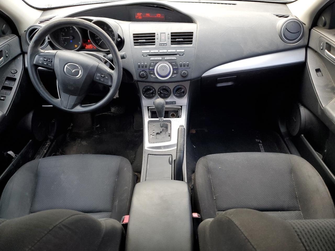 2011 Mazda 3 - Image 8
