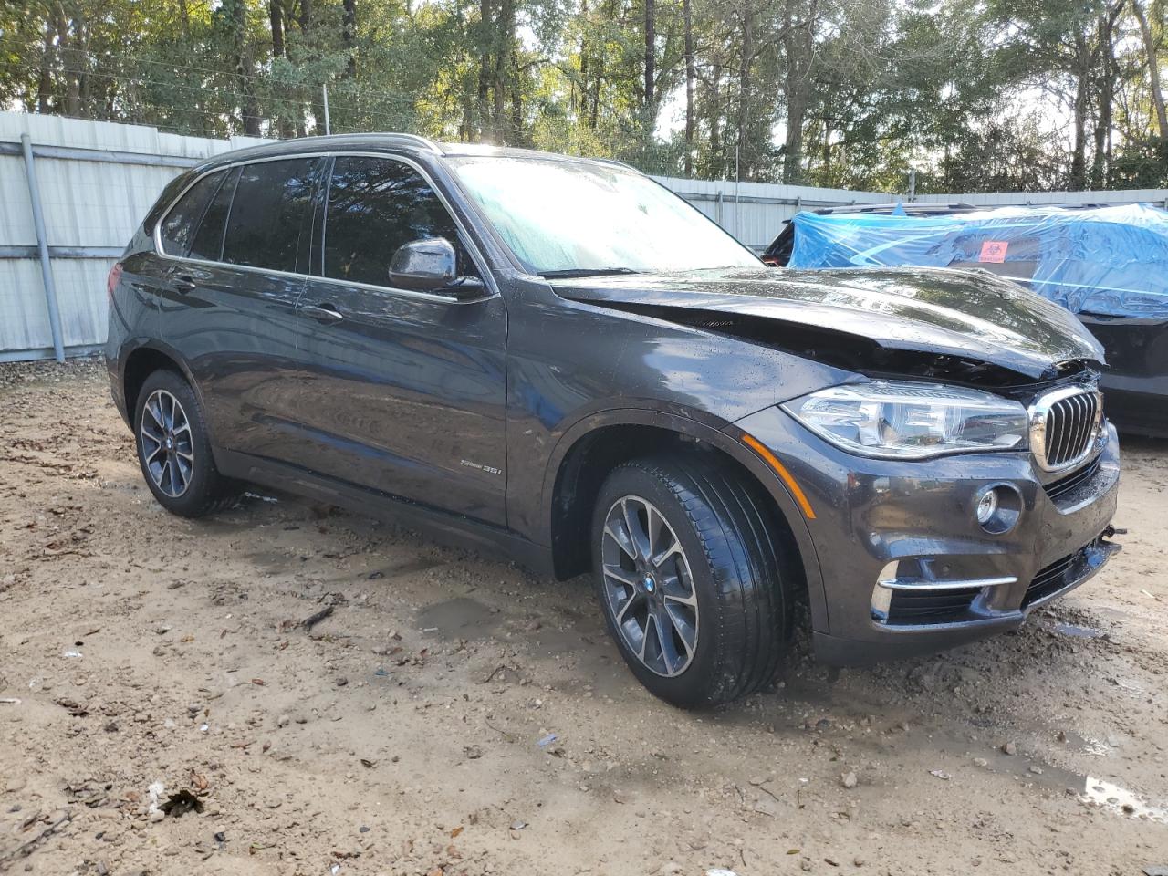 VIN 5UXKR2C59J0Z17004 2018 BMW X5 no.4