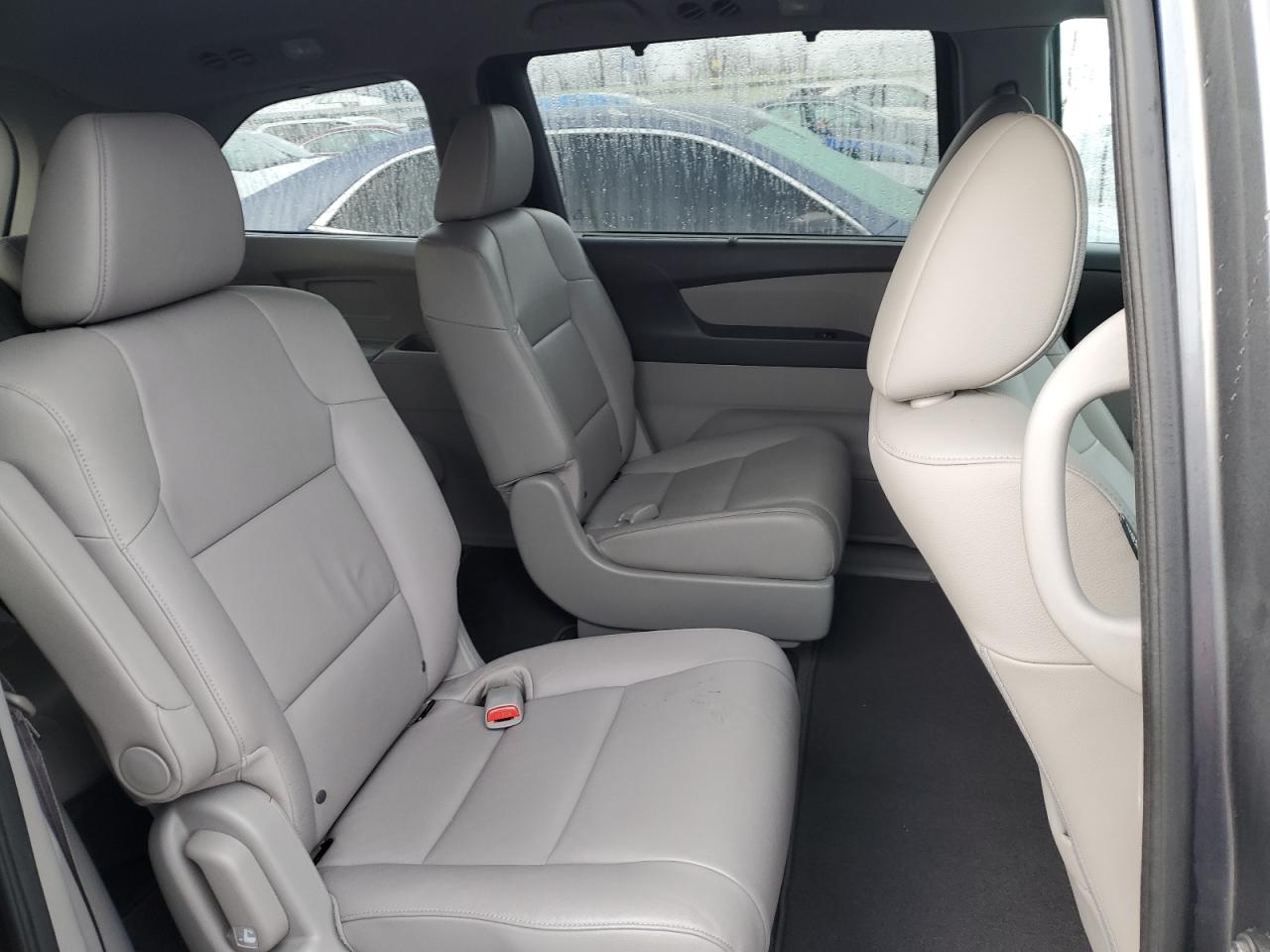 2013 Honda Odyssey - Image 11
