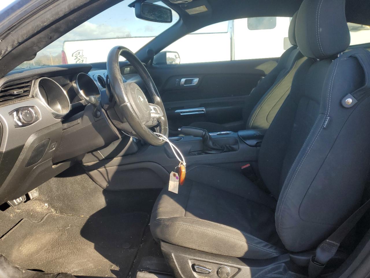 2019 Ford Mustang - Image 7