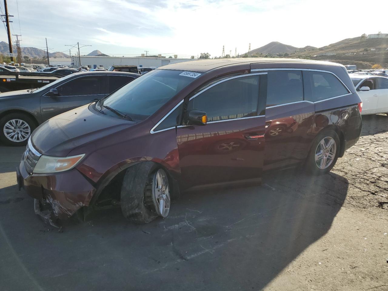 2013 Honda Odyssey - Image 1