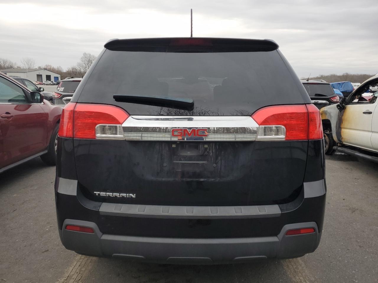 2015 GMC Terrain - Image 6