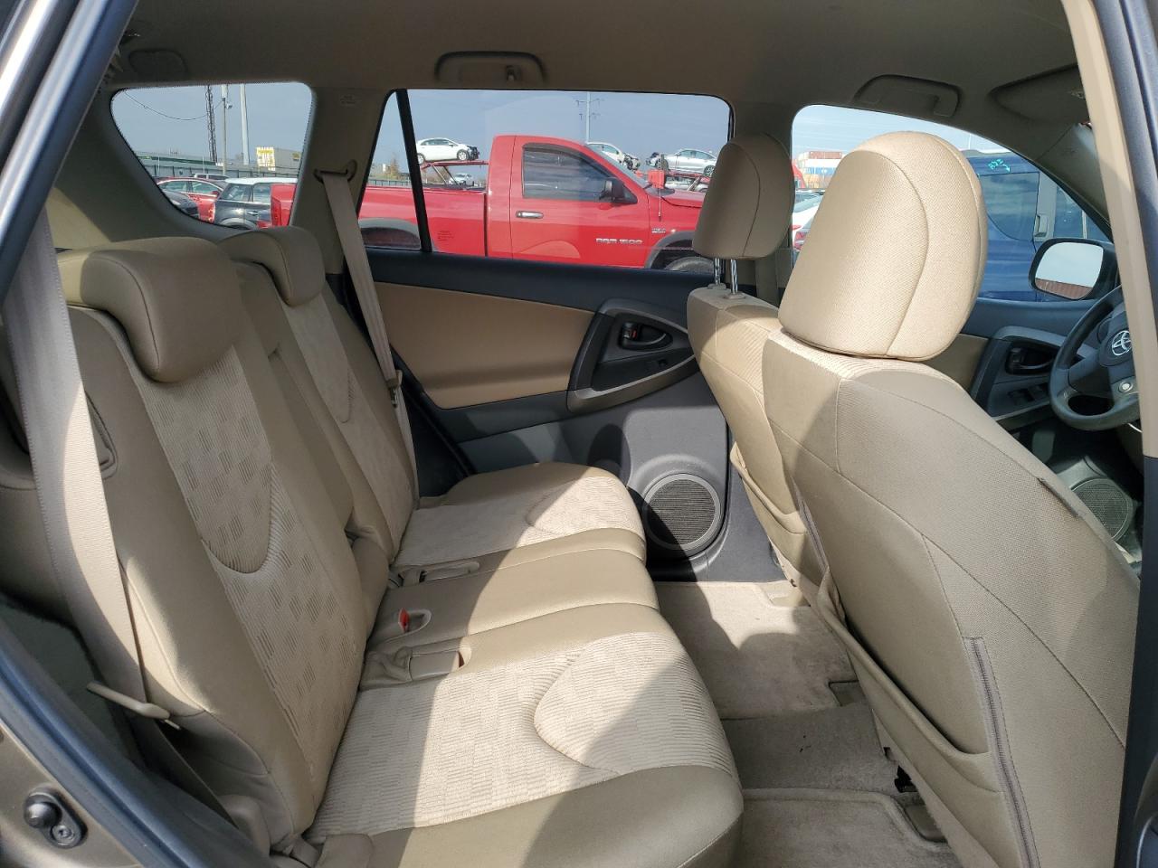 2011 Toyota RAV 4 - Image 11