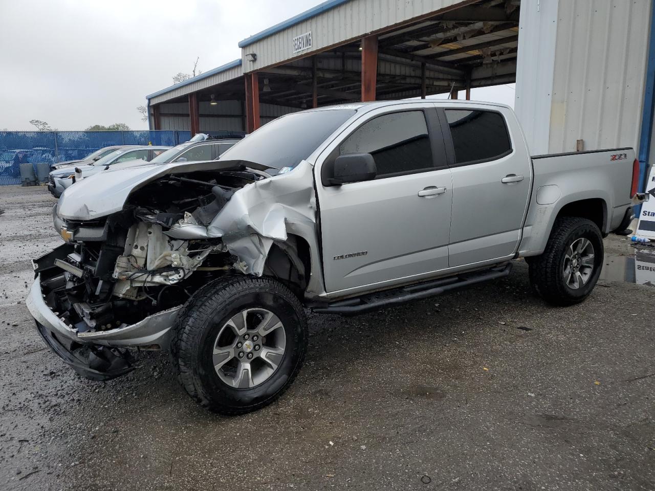 VIN 1GCGTDEN9J1220864 2018 CHEVROLET COLORADO no.1