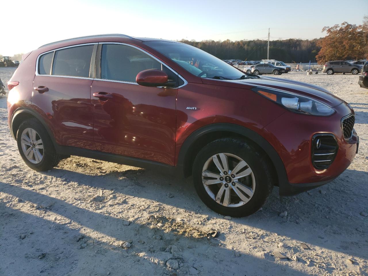 VIN KNDPMCAC2J7411633 2018 KIA SPORTAGE no.4