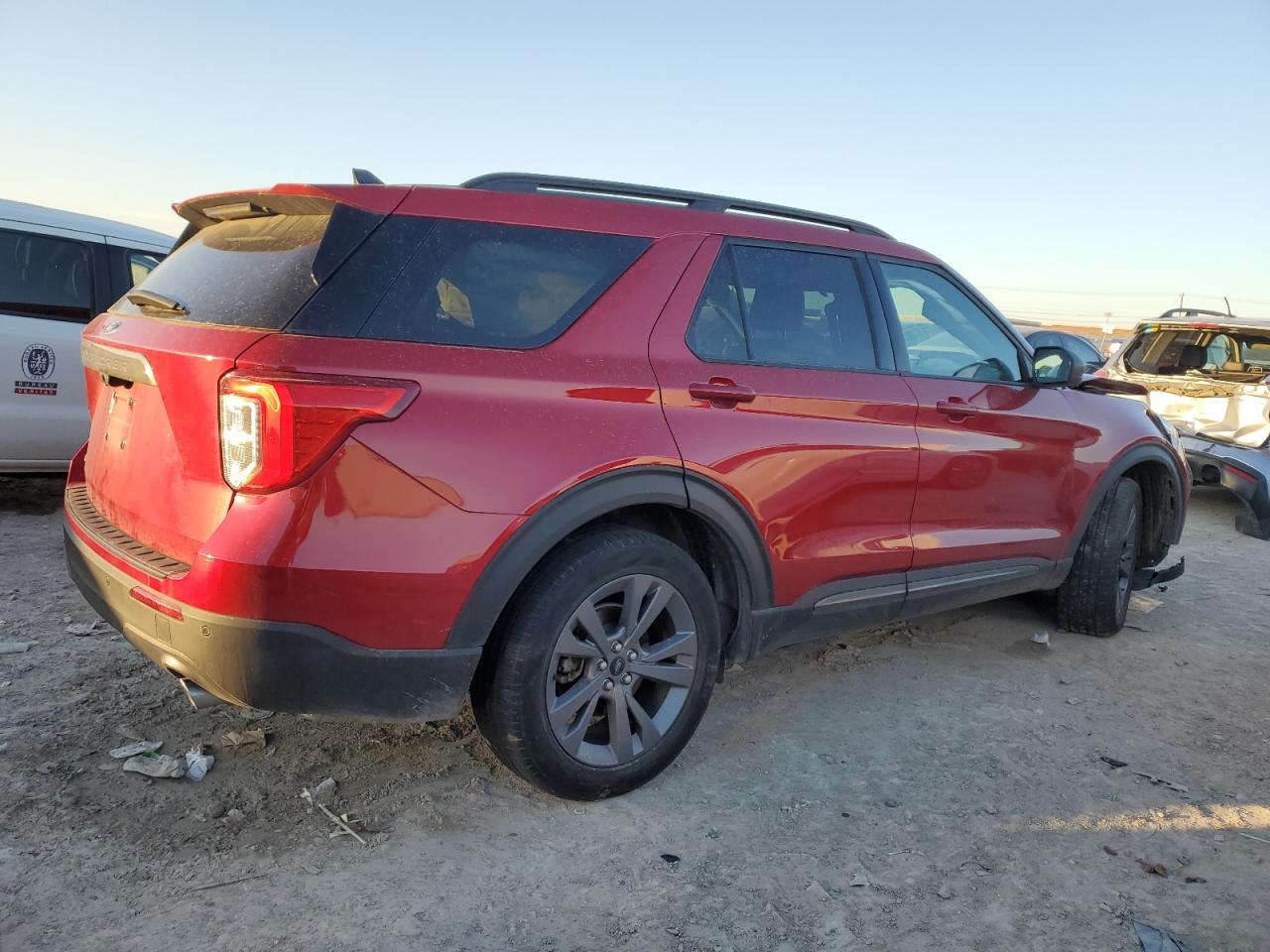 2021 Ford Explorer - Image 3