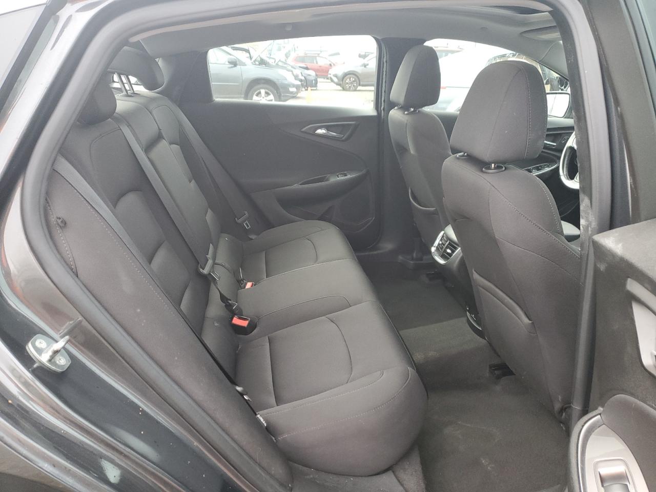 2018 Chevrolet Malibu - Image 10