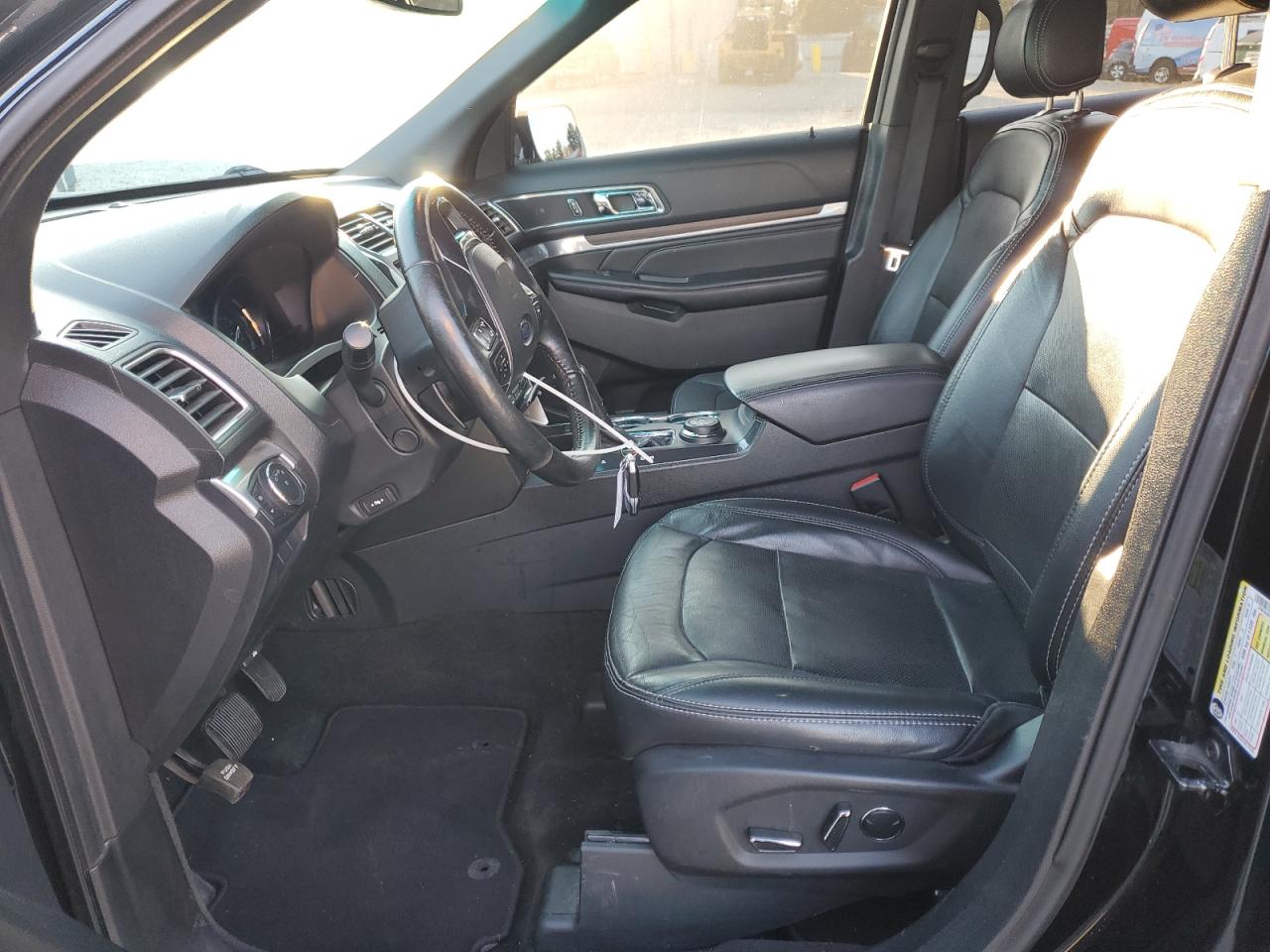2016 Ford Explorer - Image 7