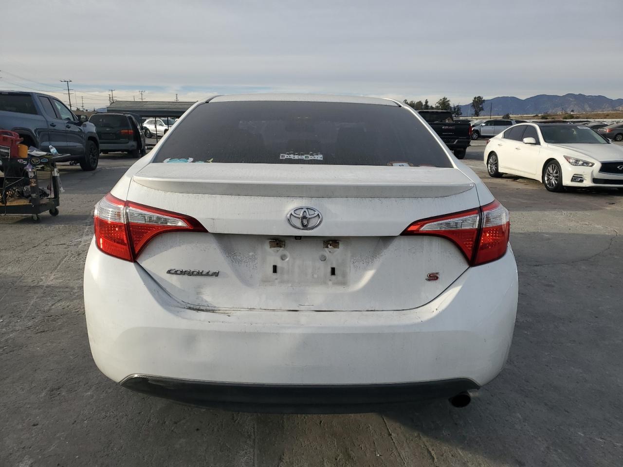 2015 Toyota Corolla L VIN: 5YFBURHE7FP199905 Lot: 84066544