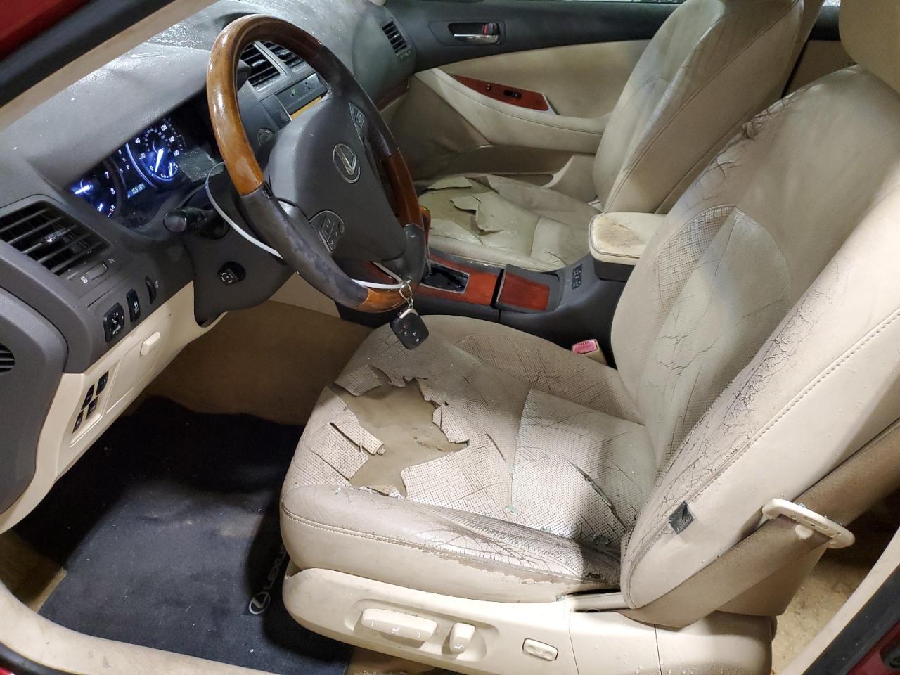 2010 Lexus ES - Image 7