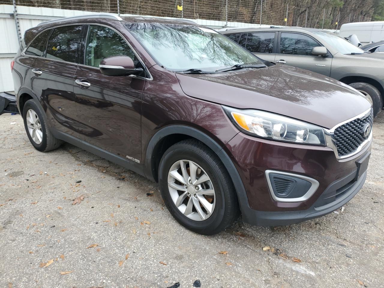 VIN 5XYPGDA5XGG047665 2016 KIA SORENTO no.4