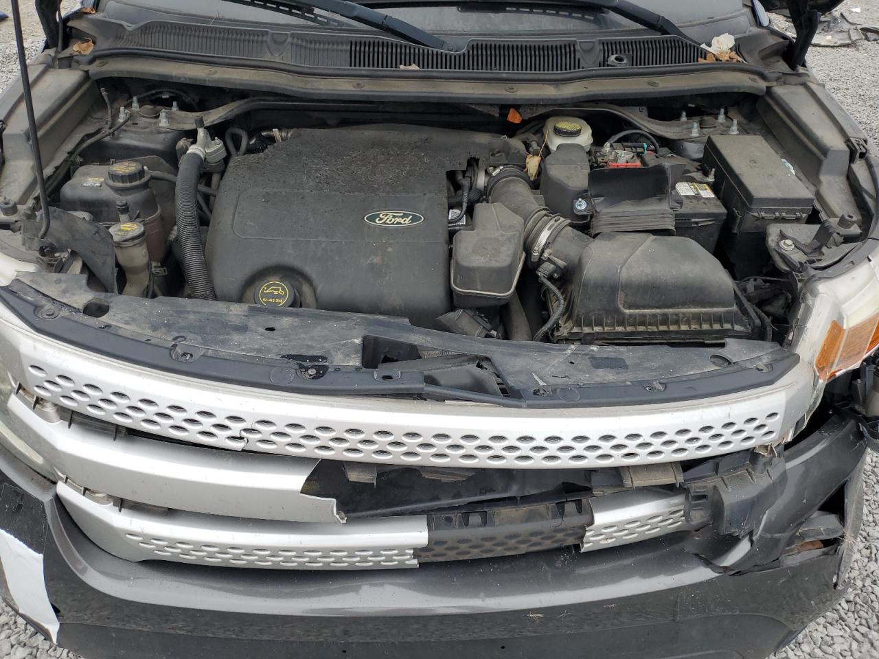 2015 Ford Explorer - Image 12