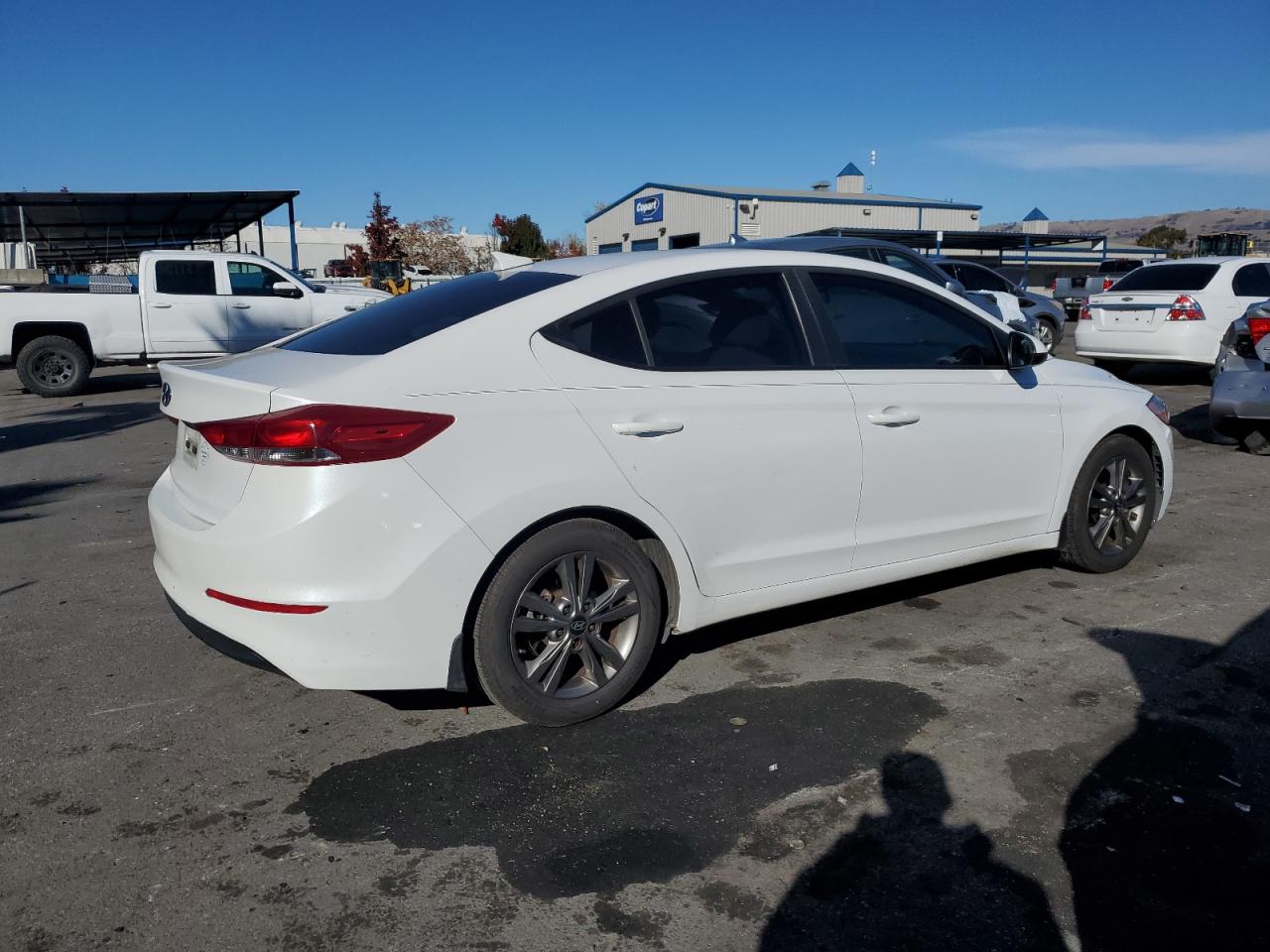 2018 Hyundai Elantra - Image 3