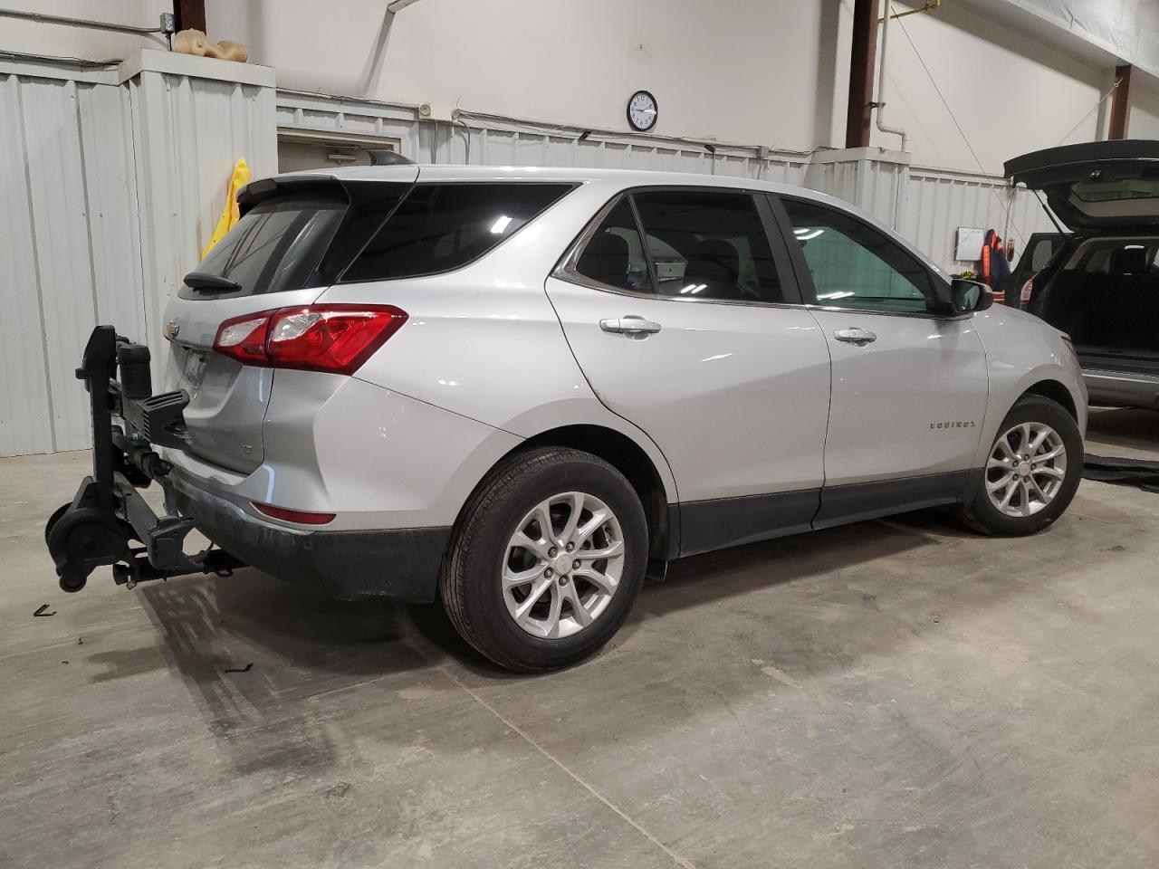 2021 Chevrolet Equinox - Image 3