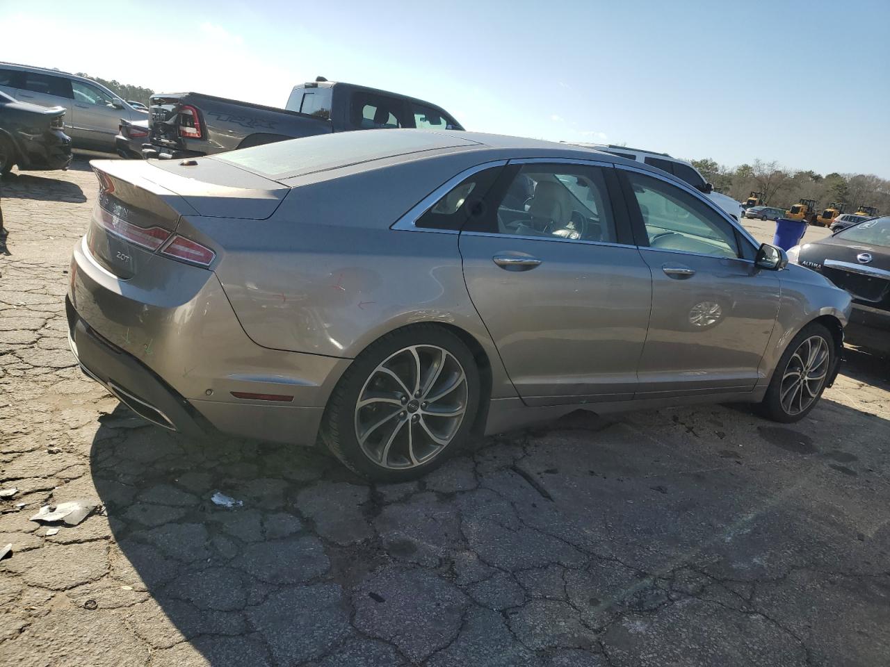 VIN 3LN6L5C99JR611067 2018 LINCOLN MKZ no.3