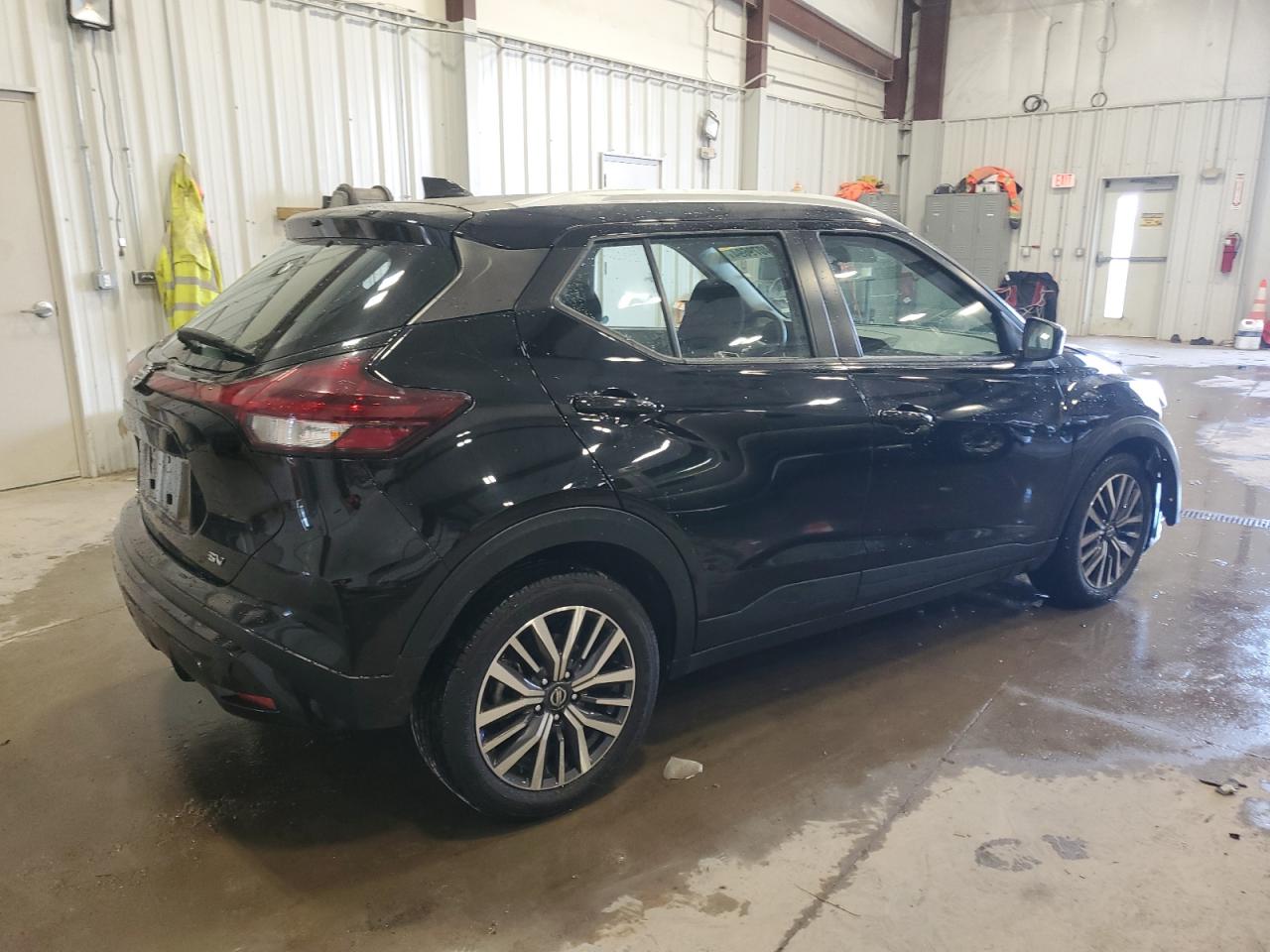 2021 Nissan Kicks - Image 3