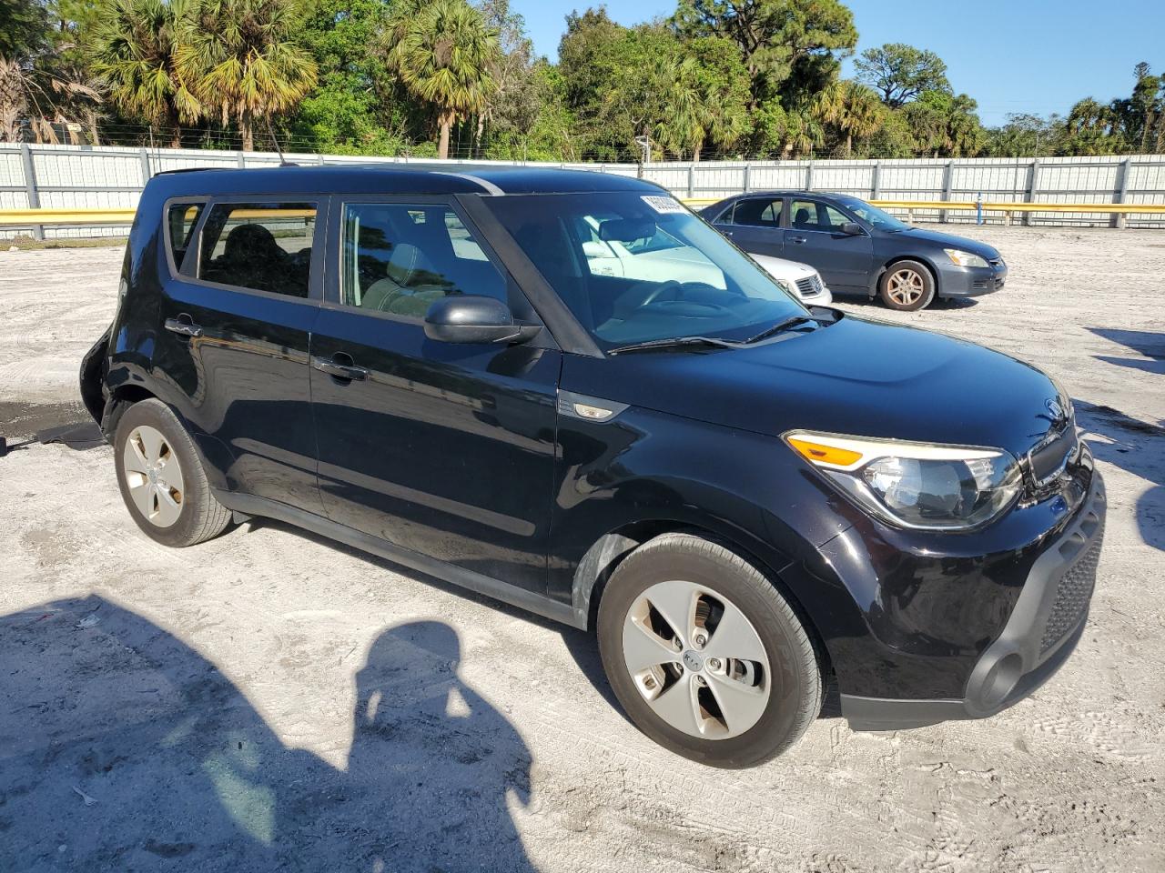 VIN KNDJN2A26E7011519 2014 KIA SOUL no.4