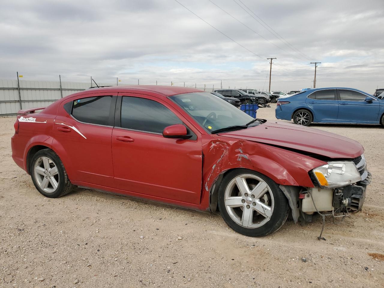 VIN 1C3CDZCG7DN666638 2013 DODGE AVENGER no.4