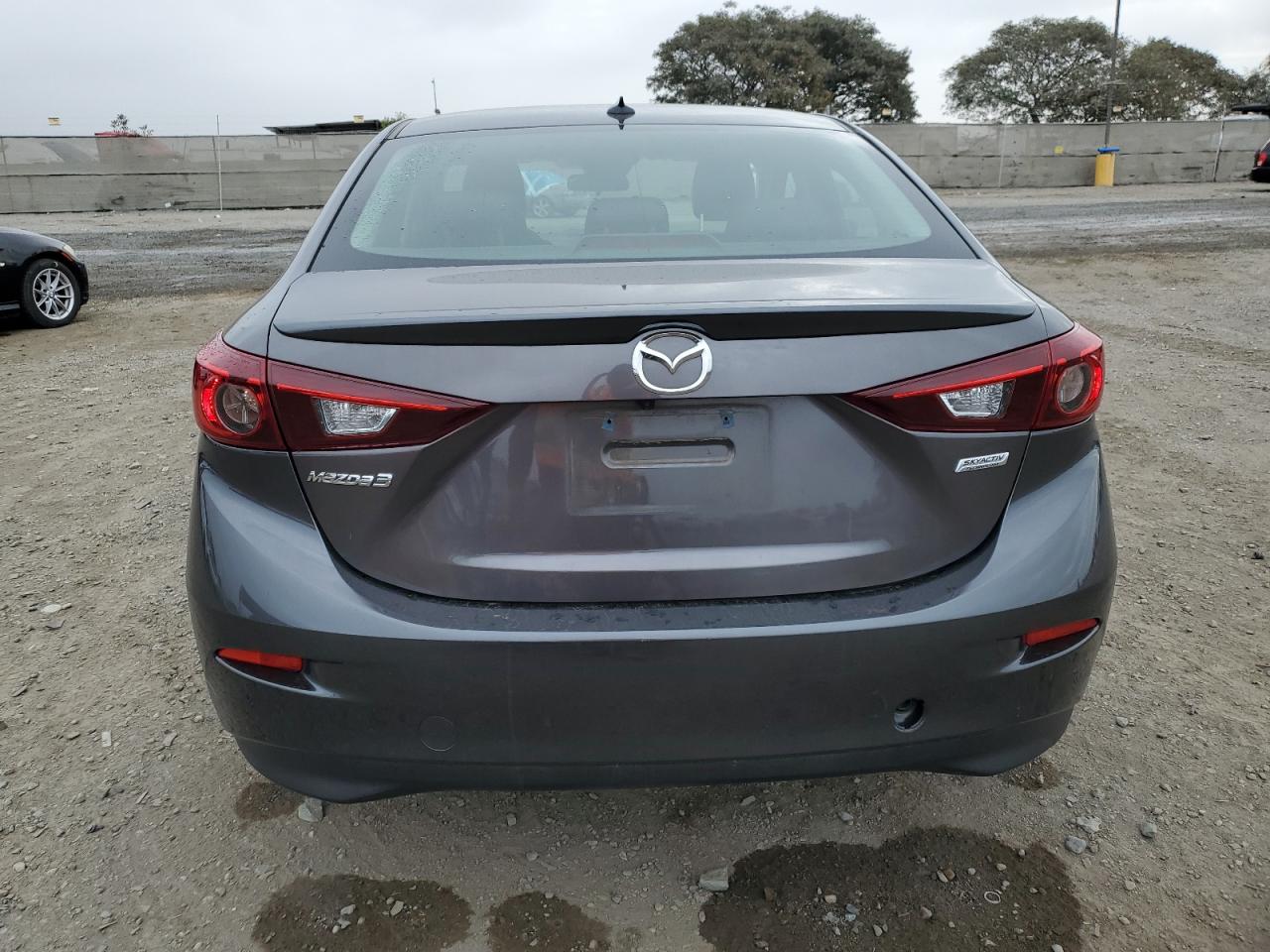 VIN 3MZBN1V39JM261318 2018 MAZDA 3 no.6