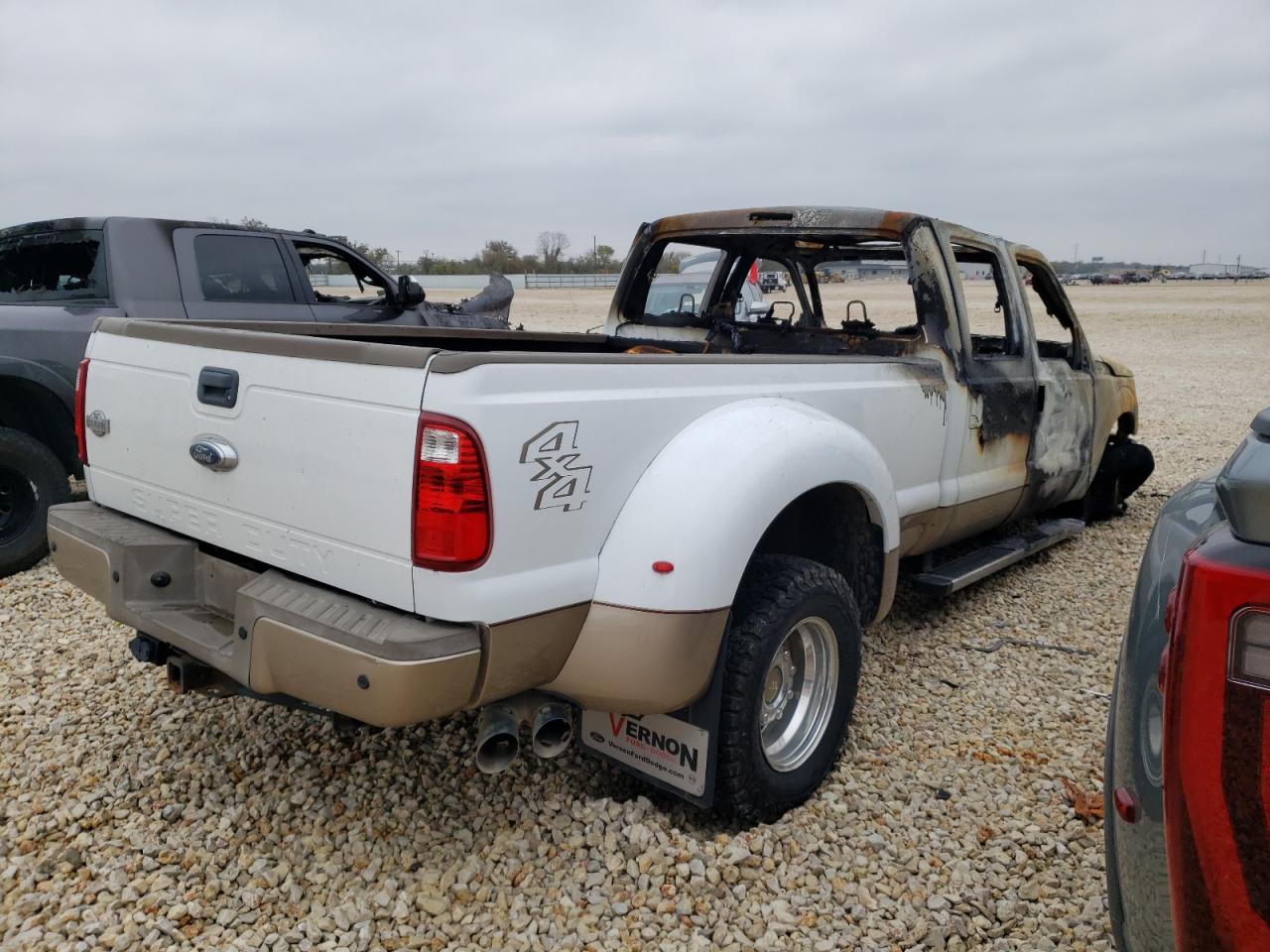 2013 Ford F350 - Image 3