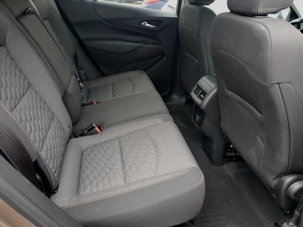 2018 Chevrolet Equinox - Image 11