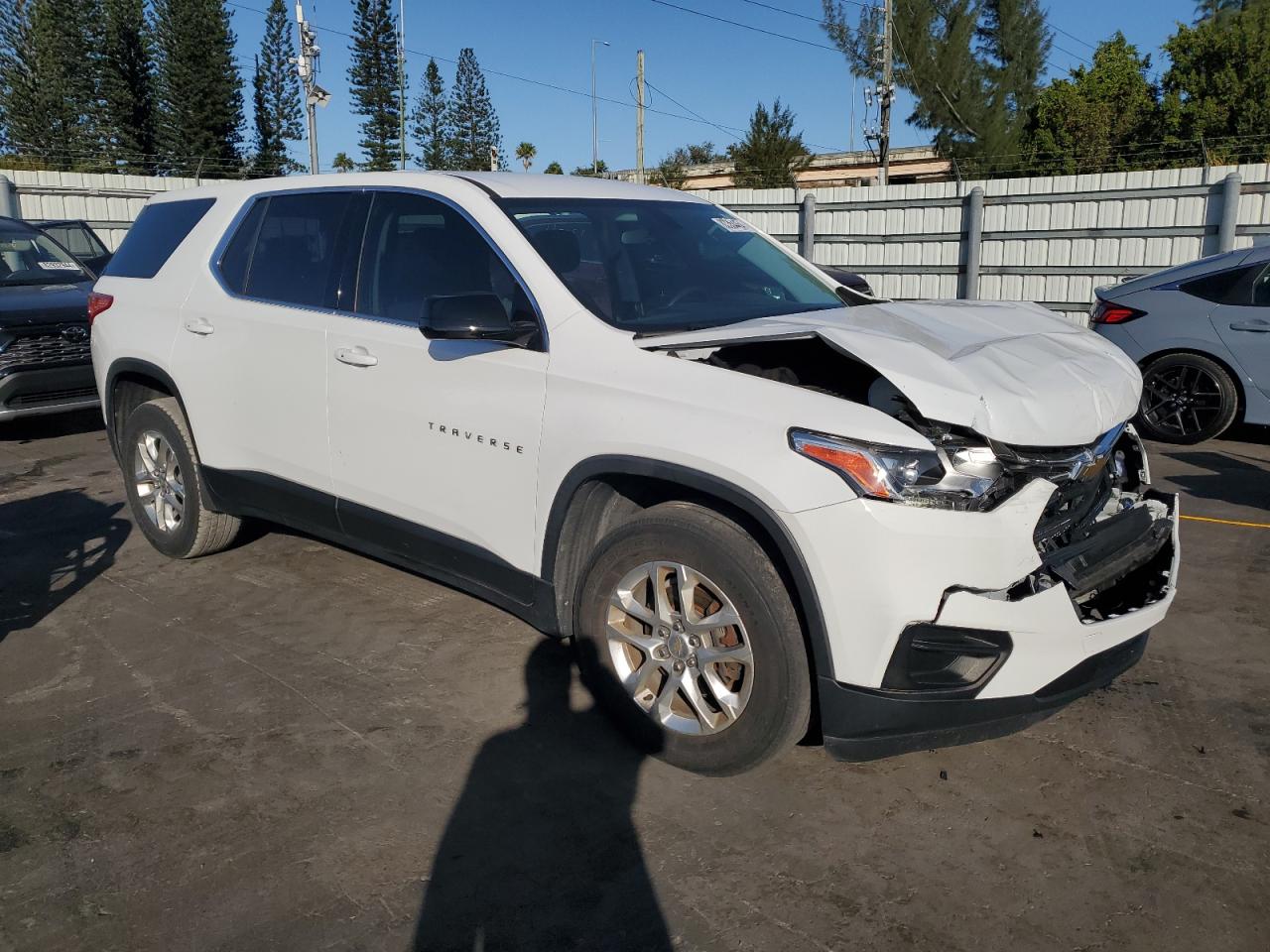 2020 Chevrolet Traverse - Image 4