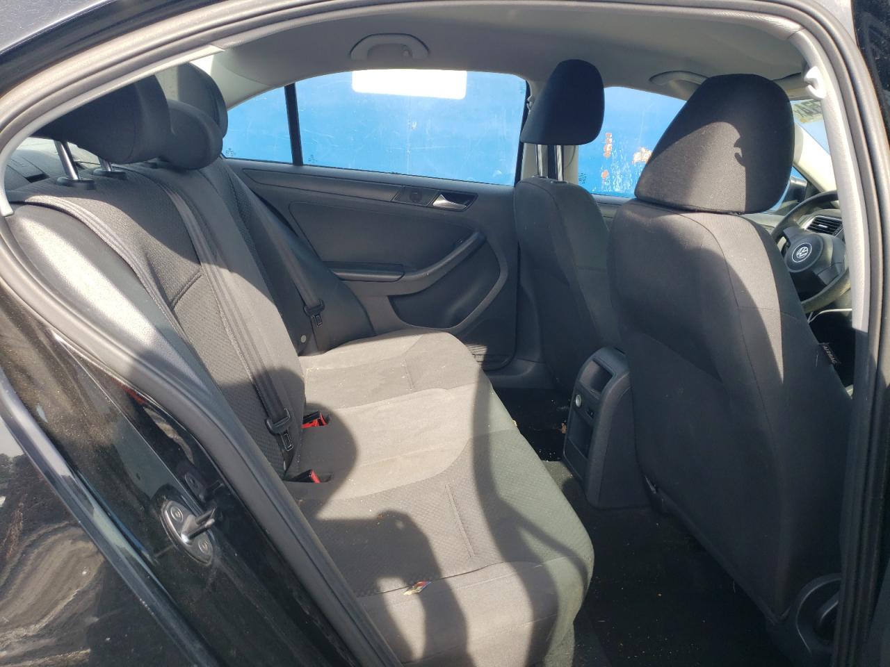 2014 Volkswagen Jetta - Image 10