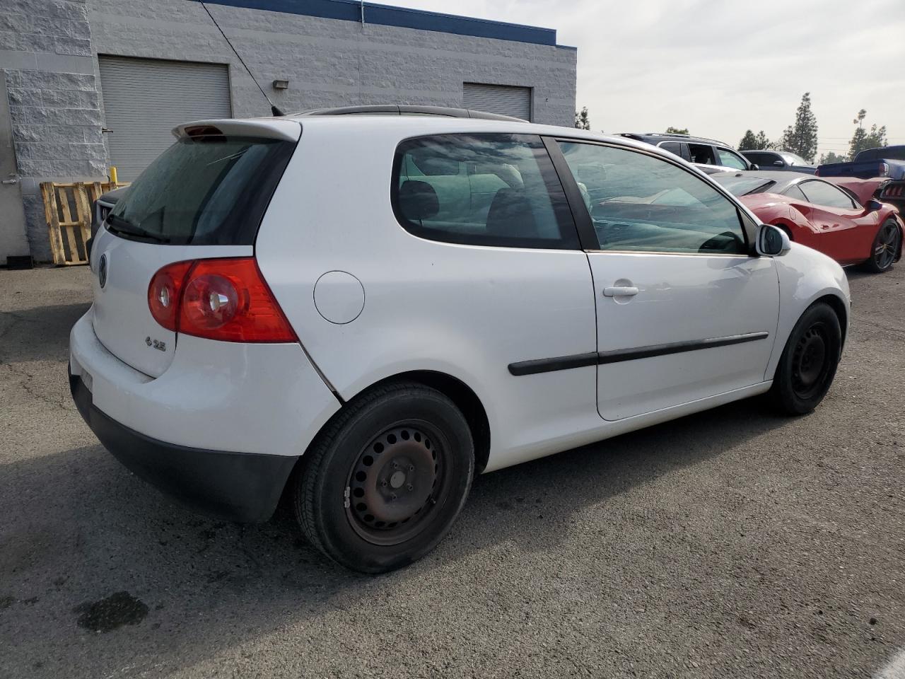 2008 Volkswagen Golf - Image 3