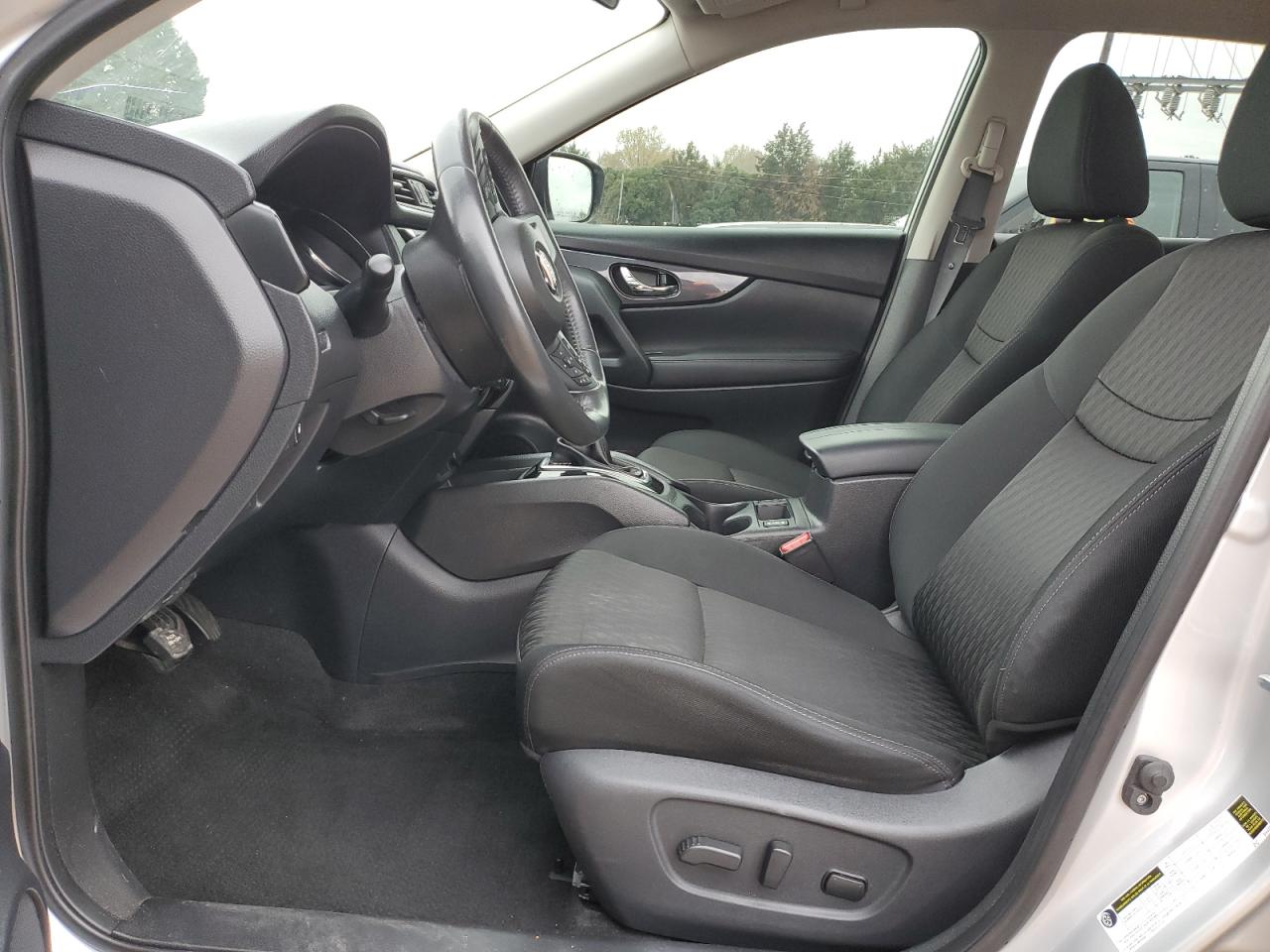 2018 Nissan Rogue - Image 7
