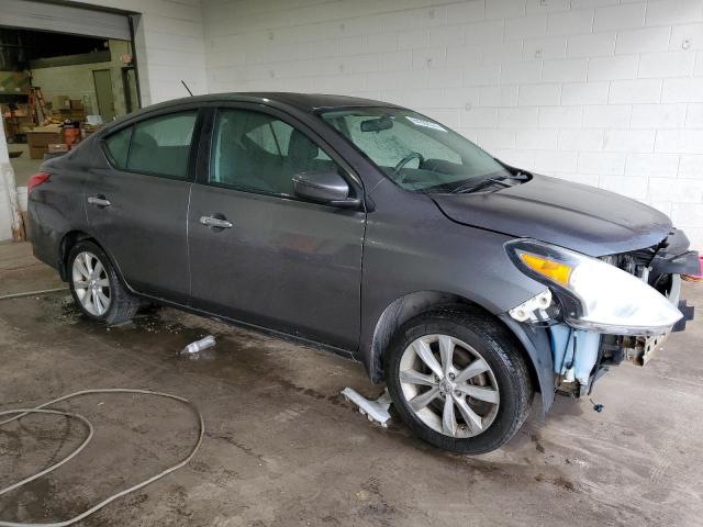  NISSAN VERSA 2016 Szary