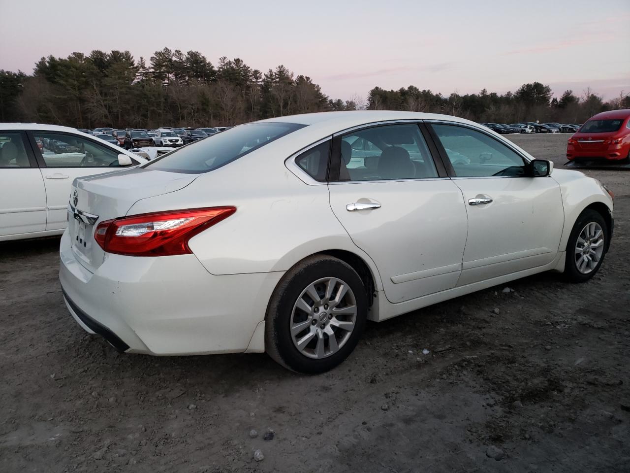 2016 Nissan Altima - Image 3
