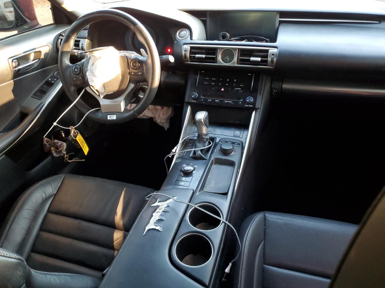 2014 Lexus IS - Image 8