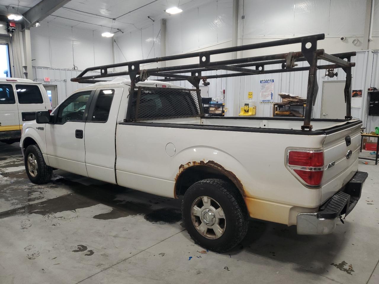 2013 Ford F-150 - Image 2