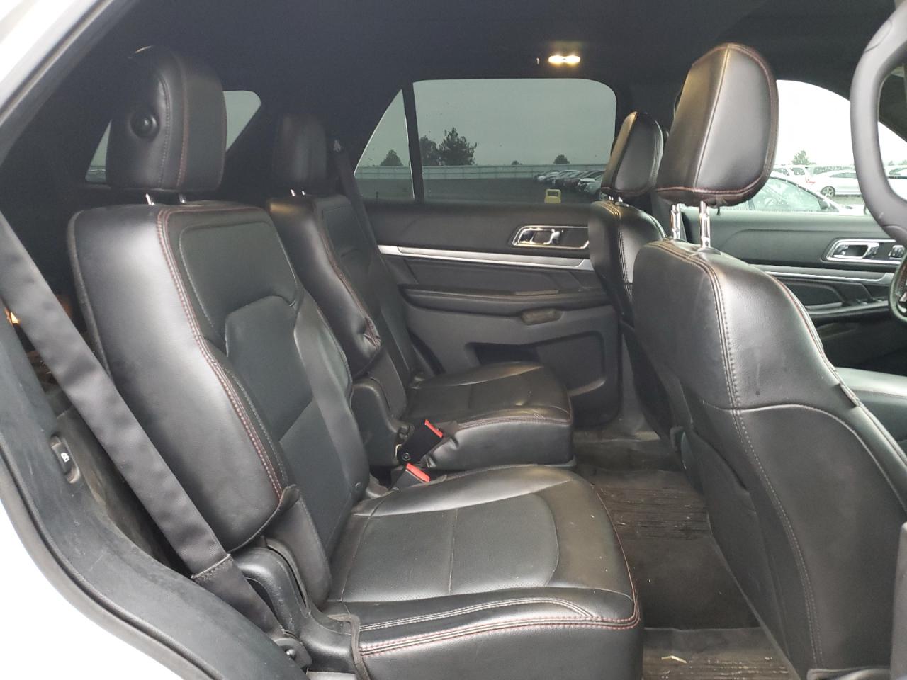 2018 Ford Explorer - Image 11