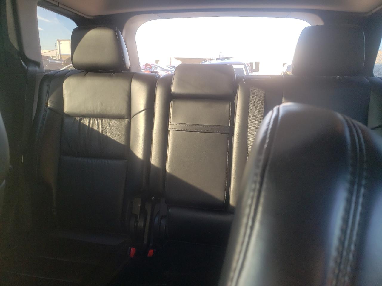 2011 Jeep Grand Cherokee - Image 10