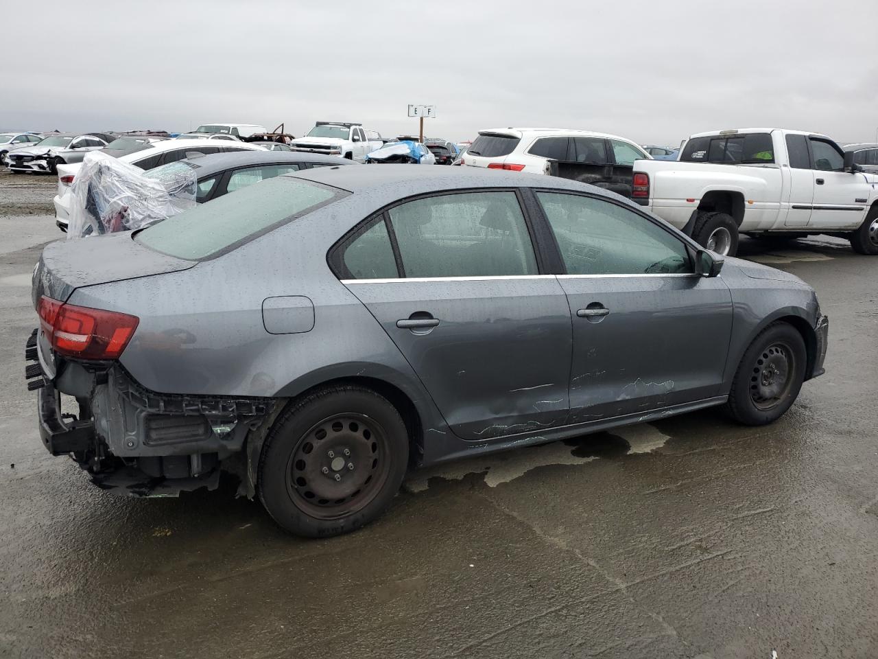 2017 Volkswagen Jetta - Image 3