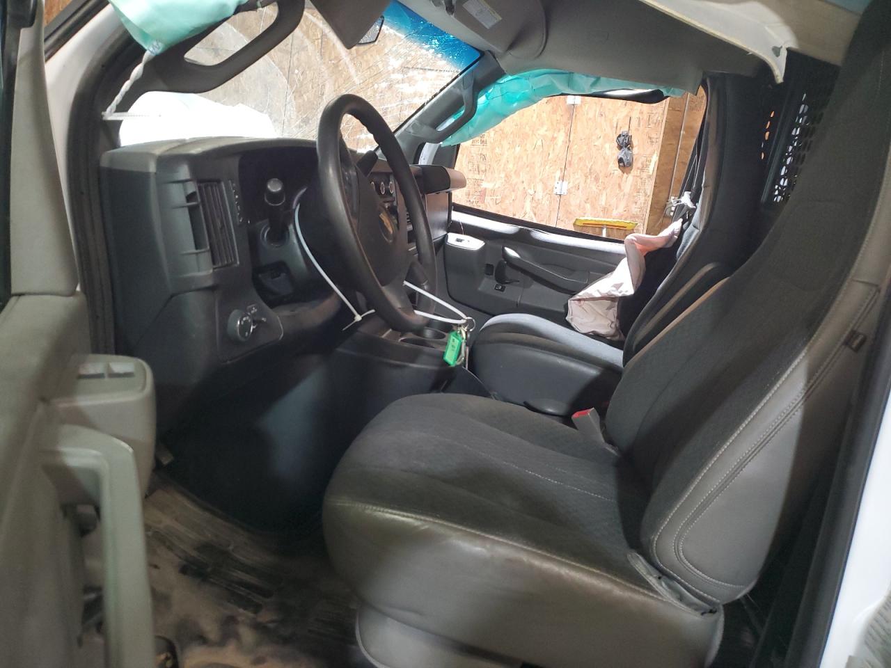 2020 Chevrolet Express G2500 VIN: 1GCWGAFG8L1201305 Lot: 81788234