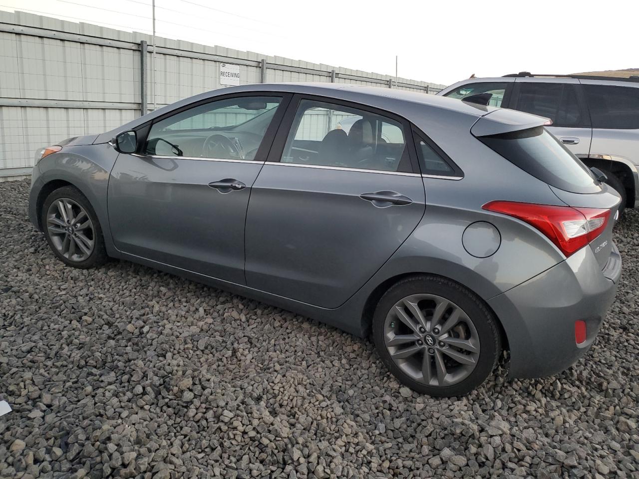 VIN KMHD35LHXGU318164 2016 HYUNDAI ELANTRA no.2