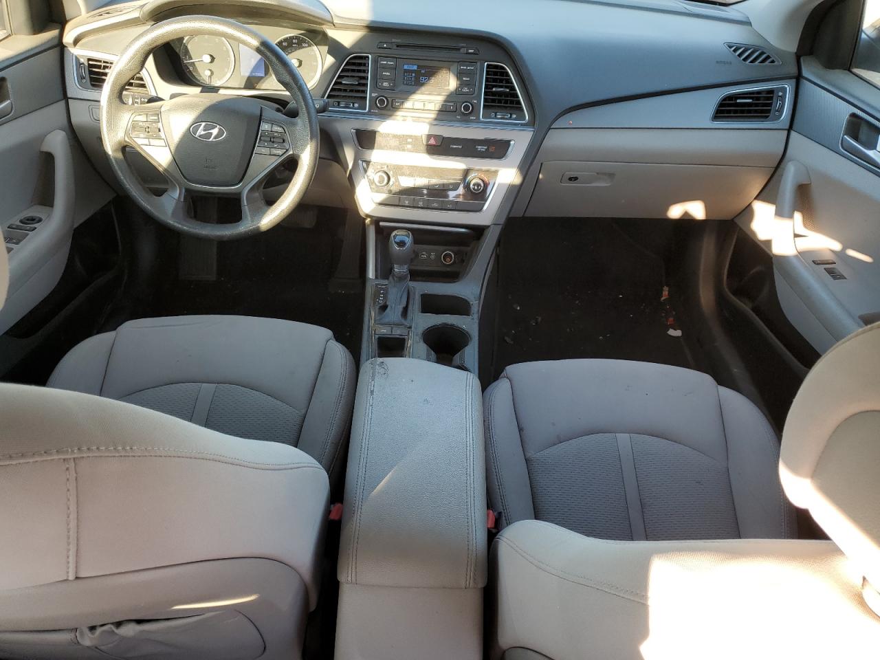2015 Hyundai Sonata - Image 8
