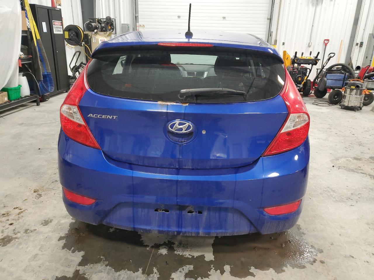 2013 Hyundai Accent - Image 6