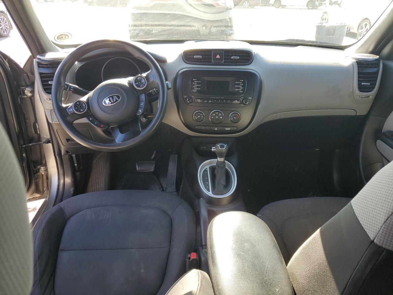 VIN KNDJN2A24G7244690 2016 KIA SOUL no.8