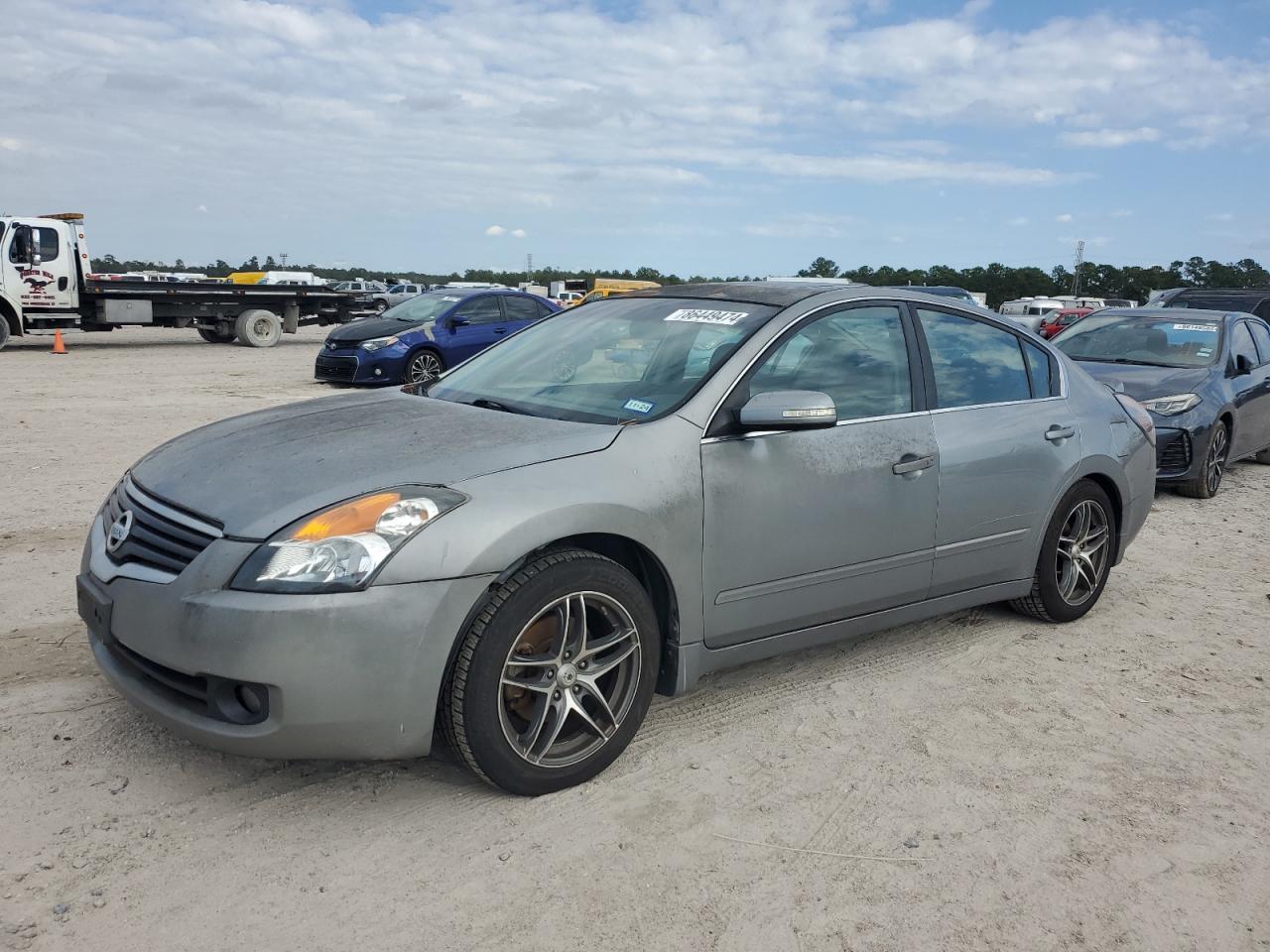 2009 Nissan Altima - Image 1