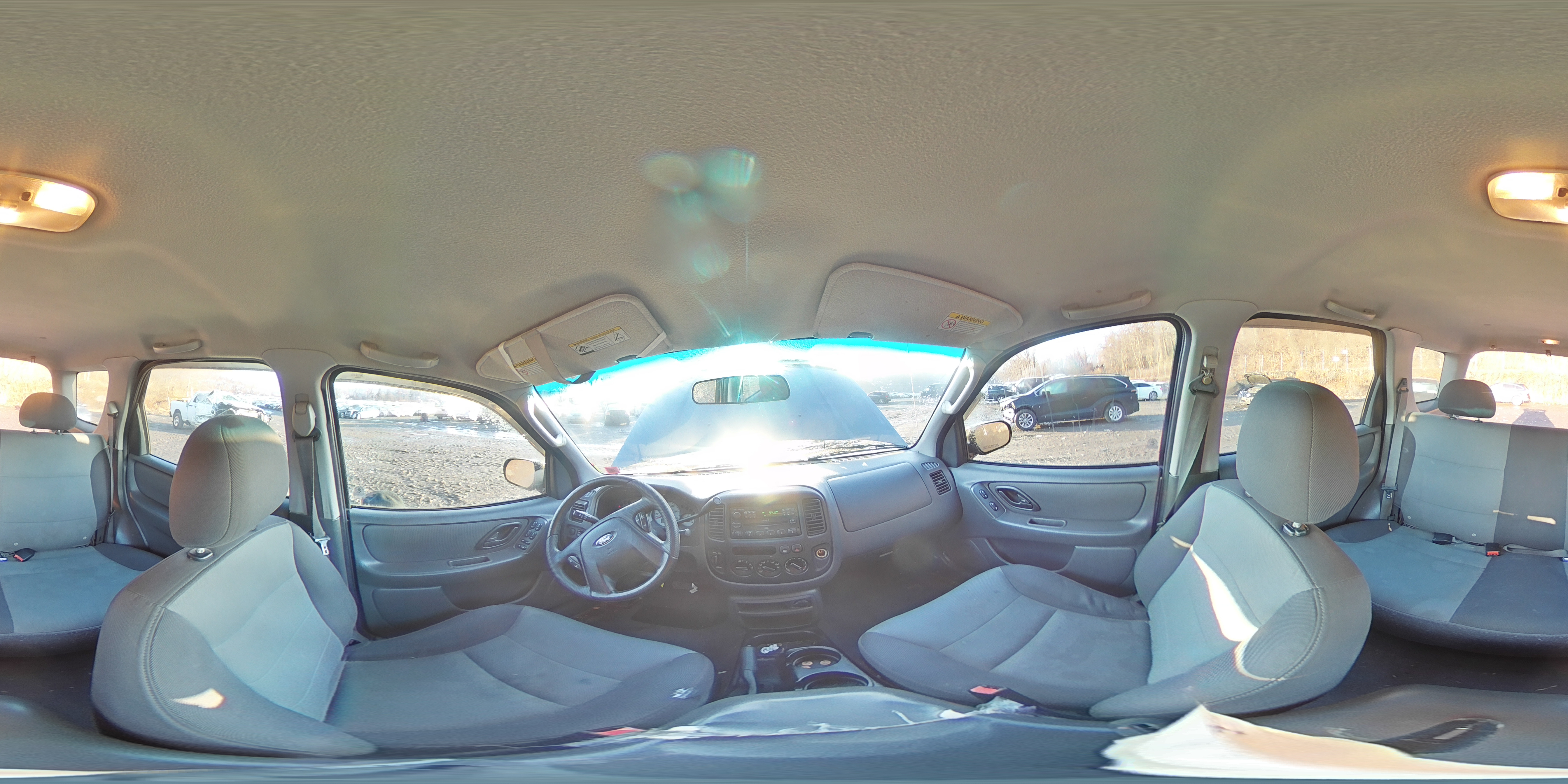 2004 Ford Escape - Image 14