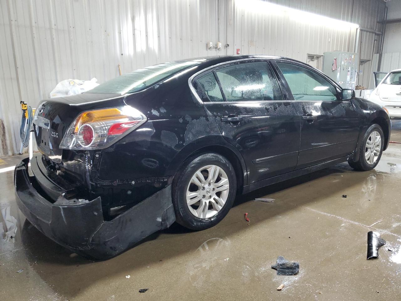 2010 Nissan Altima - Image 3