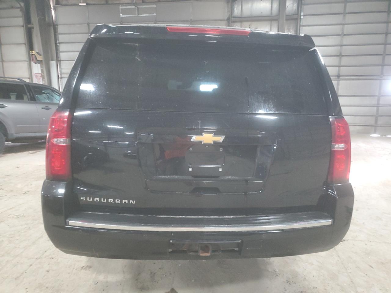 VIN 1GNSKJKC6GR107860 2016 CHEVROLET SUBURBAN no.6