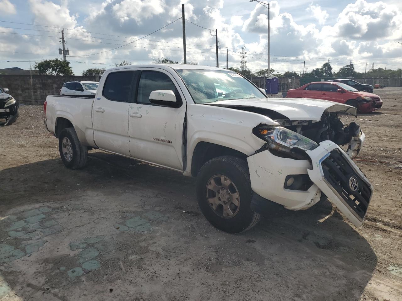 VIN 5TFBZ5DN1GX001726 2016 TOYOTA TACOMA no.4