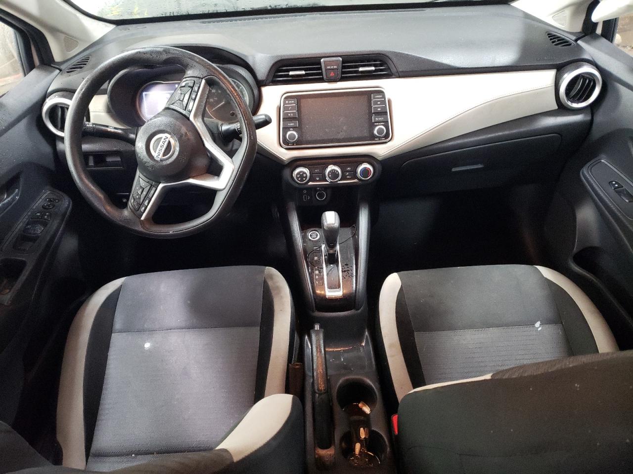 2021 Nissan Versa - Image 8